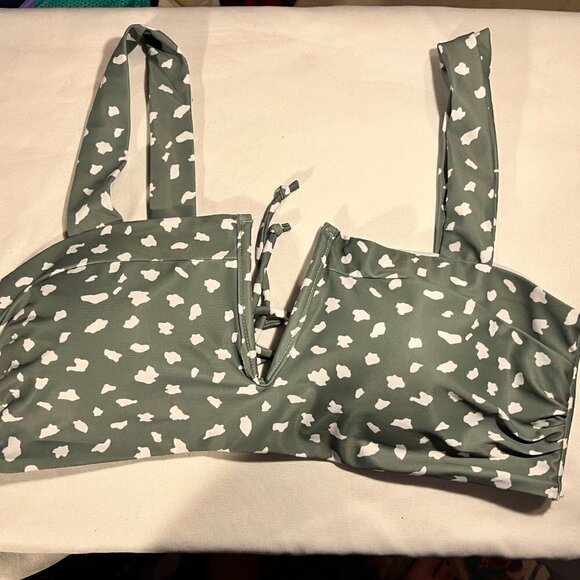 Women's Two Piece Bikini - Picture 3 of 5